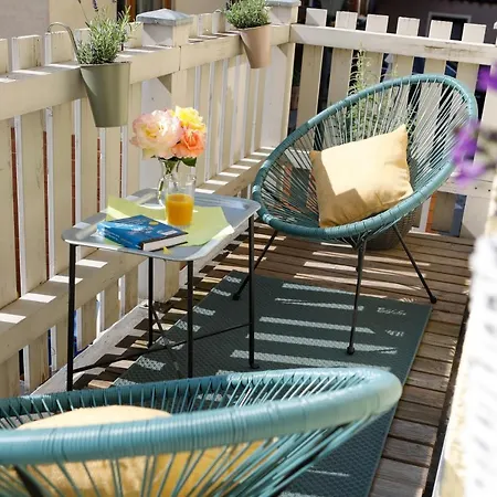 Stilvolle *rebland* Balkon-netflix-parking