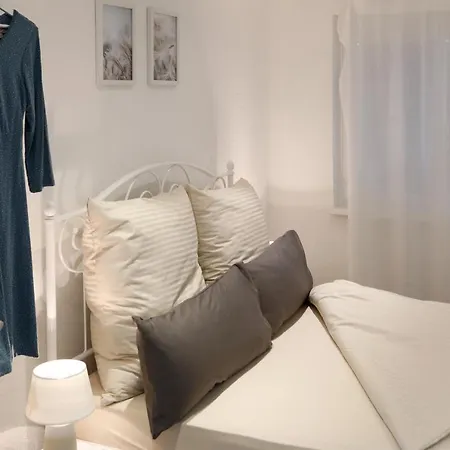 Apartment Stilvolle *rebland* Balkon-netflix-parking *