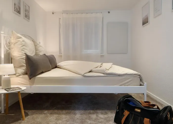 Stilvolle *rebland* Balkon-netflix-parking